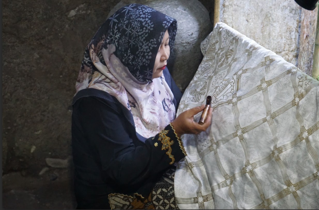 Jinju Batik, Kolaborasi Batik Indonesia dan Cerita Rakyat Korsel dalam Sehelai Kain