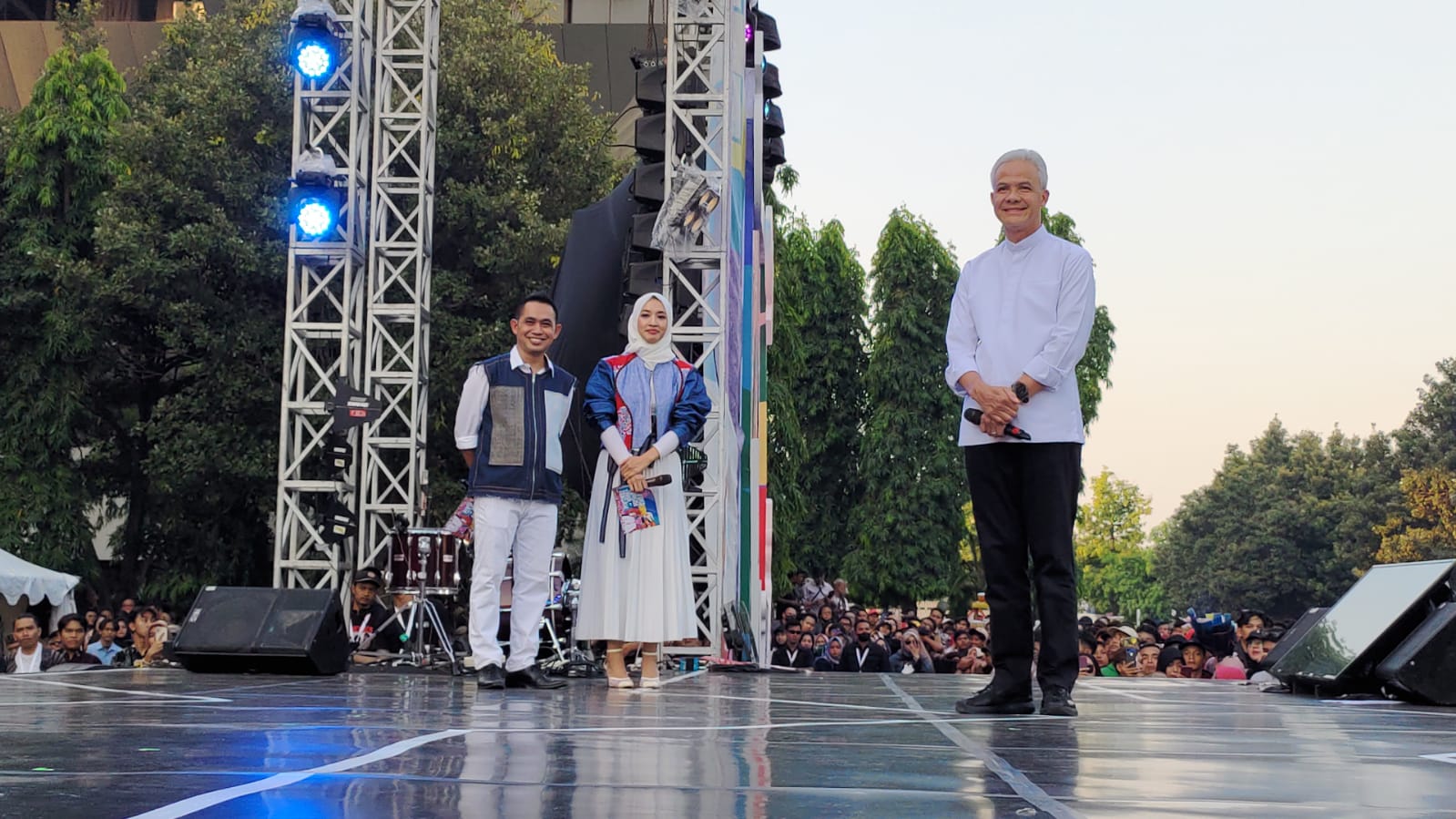 Lakukan Perpisahan, Ganjar Gelar Pesta Rakyat