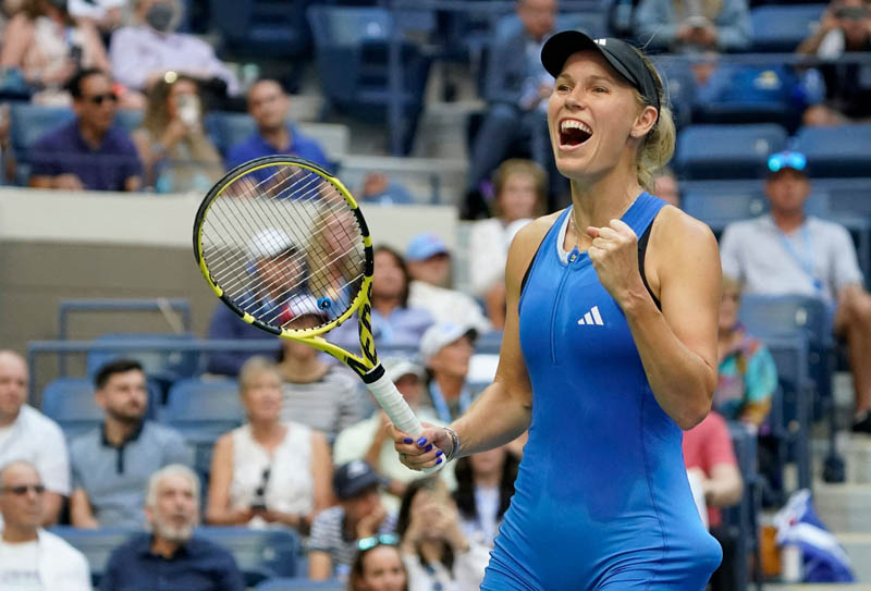 Caroline Wozniacki berhasil mengalahkan Jennifer Brandy 4-6, 6-3, 6-1 dan melaju ke babak 16 besar AS Terbuka.