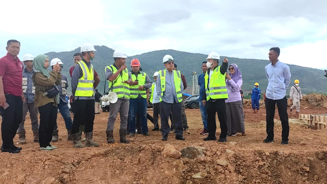 JK meninjau proses pembangunan shelter ramah lingkungan