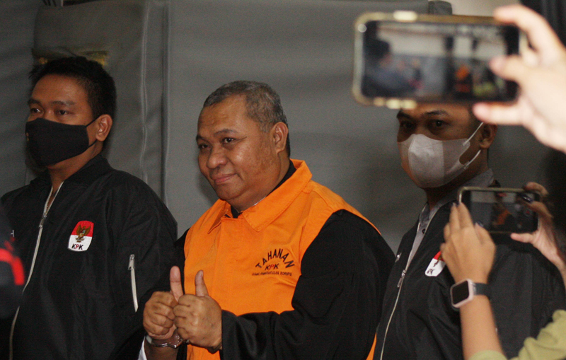 Berkas dugaan perintangan penyelidikan kasus suap dan gratifikasi yang melibatkan mantan pengacara Lukas Enembe, Stefanus Roy Rening rampung