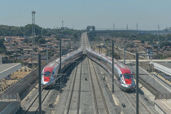 Kereta Cepat Jakarta Bandung (KCJB) di Padalarang Kabupaten Bandung Barat.