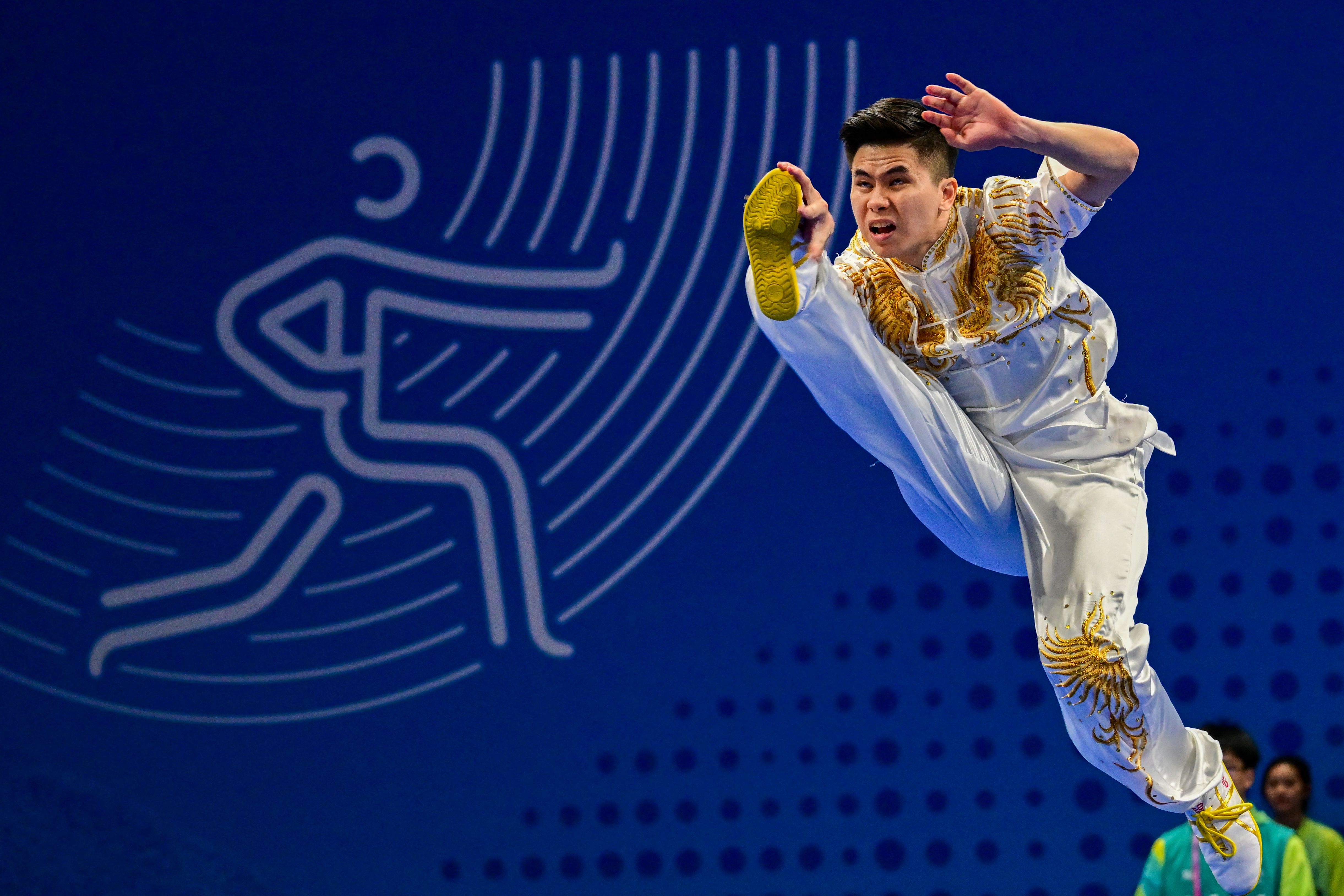Edgar Xavier Marvelo, peraih medali perak dari cabor wushu Changquan.