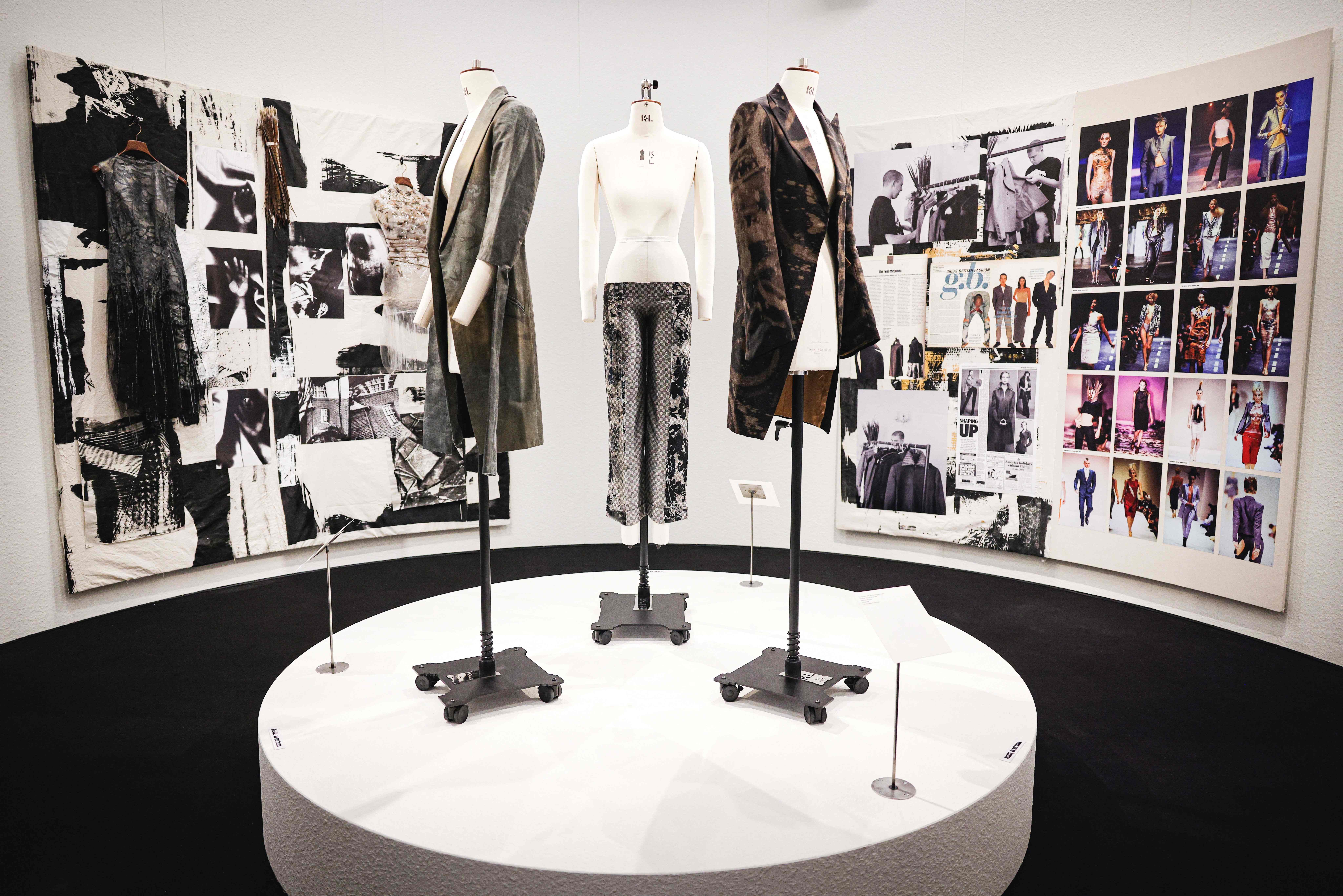 Rancangan lini Alexander McQueen