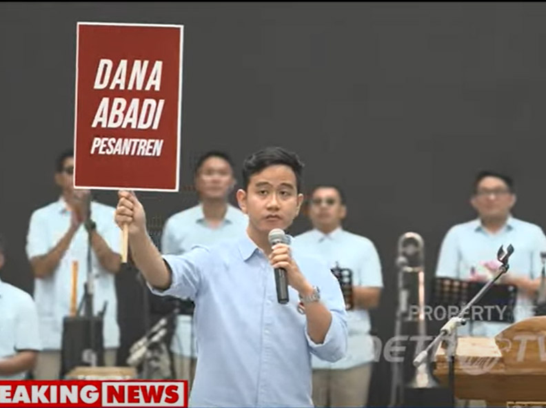 Meski belum mendaftar ke KPU, Gibran membocorkan janji politiknya ke para pendukungnya di GBK.