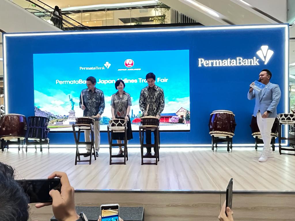 Travel Fair yang diselenggarakan Permata Bank dan Japan Airlines diadakan di Lippo Mall Puri Jakarta pada 20-23 Oktober 2023