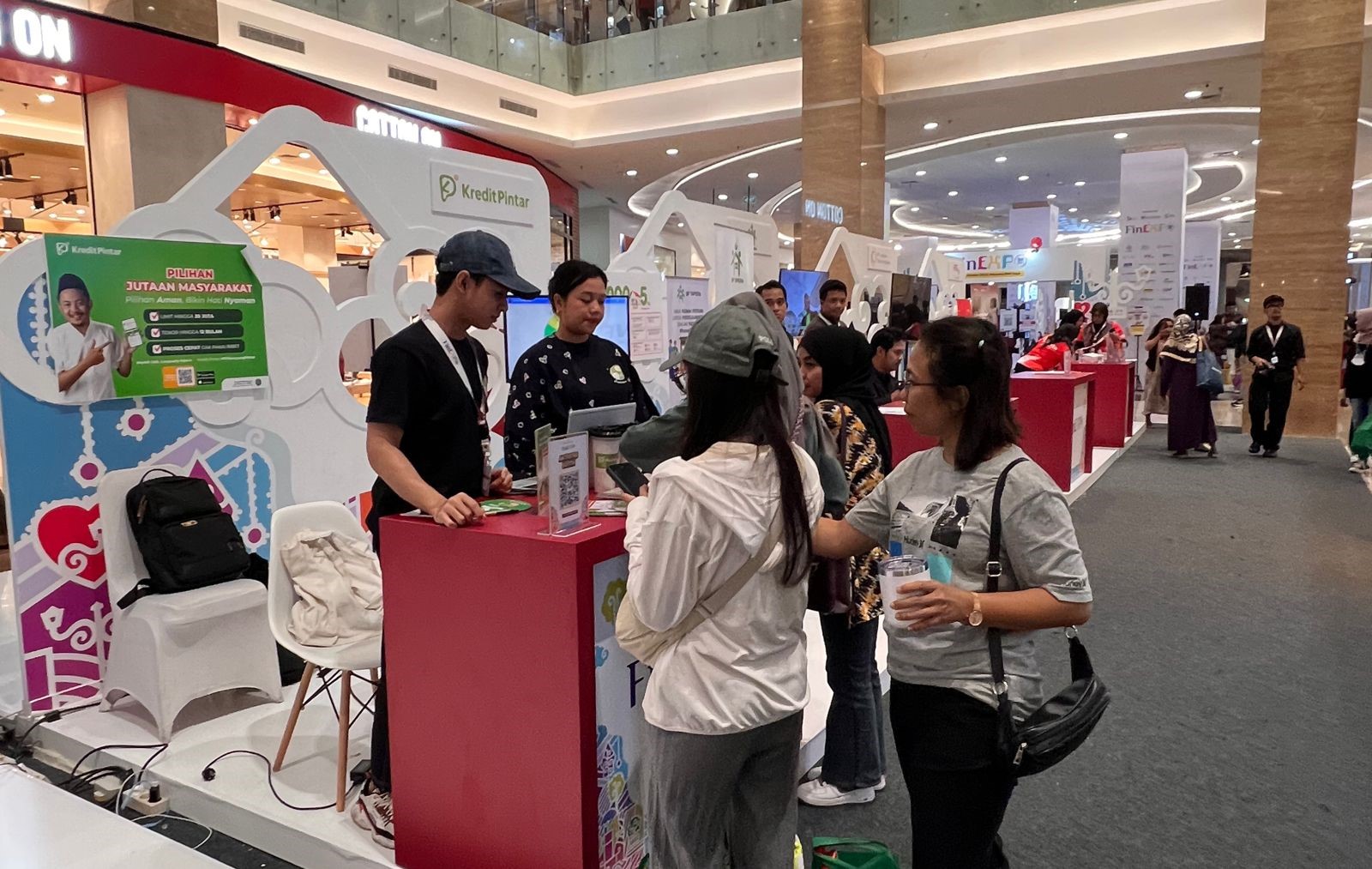 Booth Kredit Pintar di FinExpo 2023