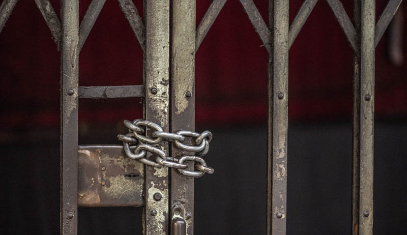 Ahli PBB mendorong seluruh negara melarang penggunaan 20 alat penyiksaan zaman modern ini.