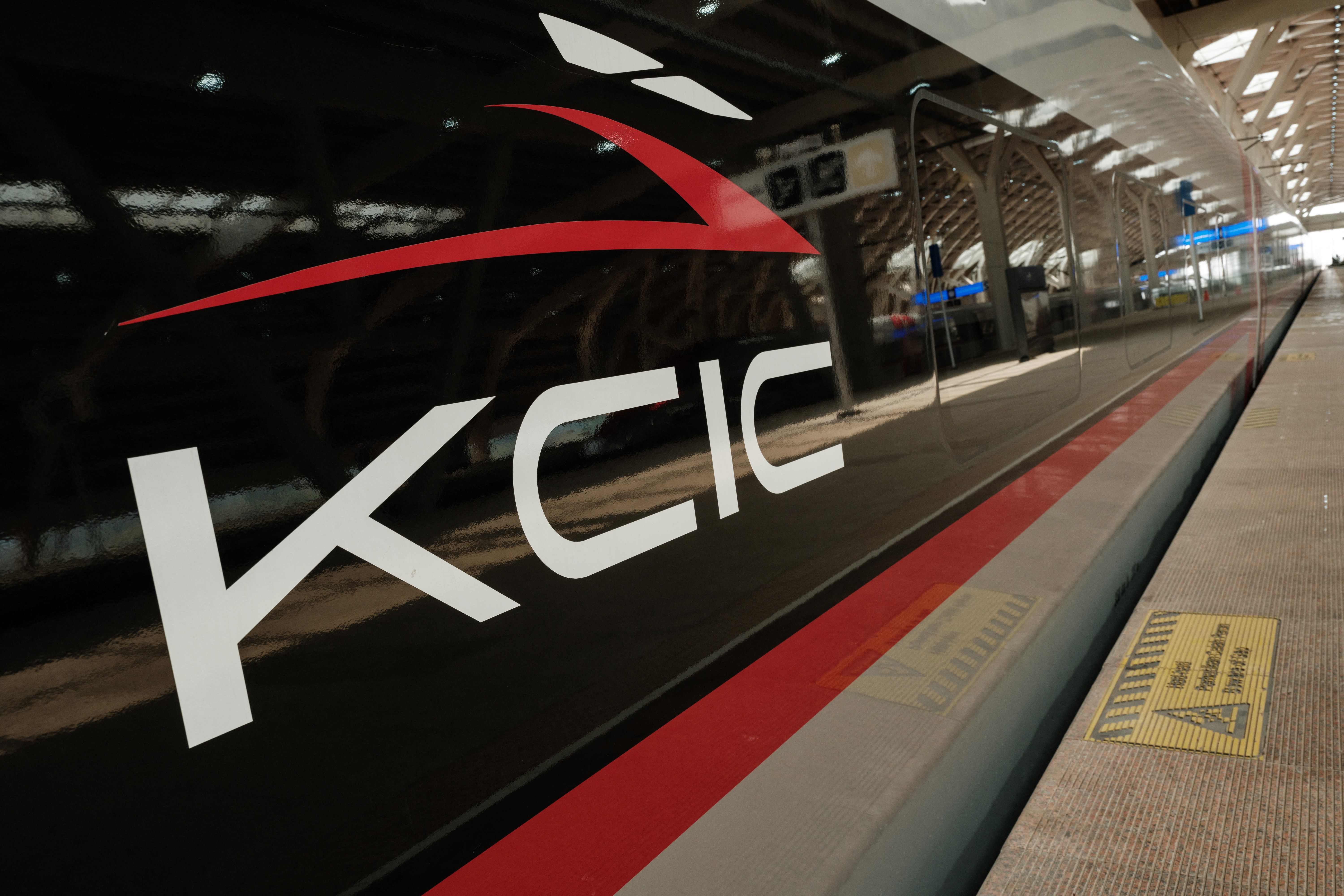 Waktu Tempuh Jakarta ke Surabaya Cuma 3,5 Jam dengan Kereta Cepat