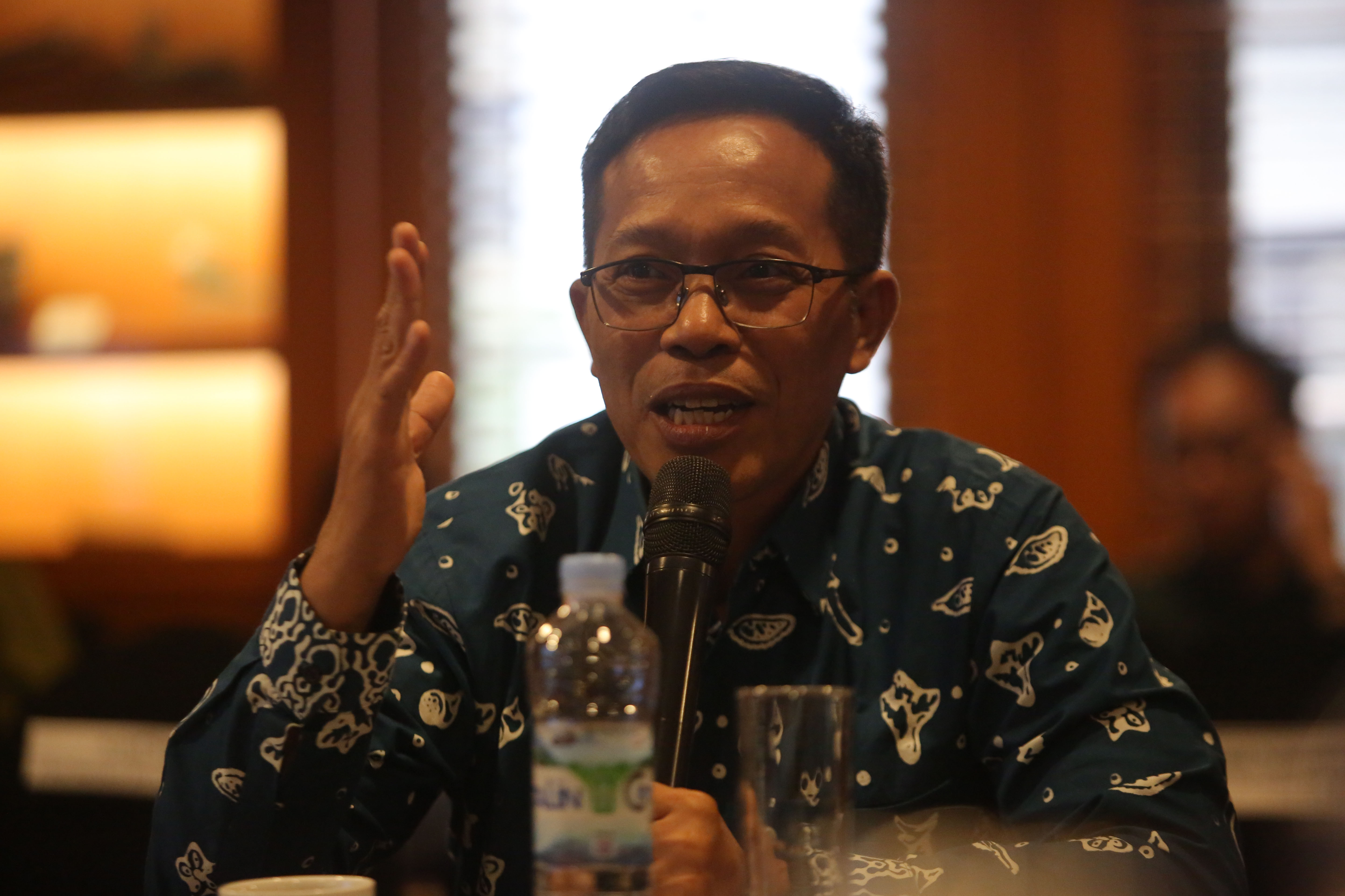 PJ Bupati Lombok Timur Muhammad Juaini Taofik menjadi pembicara dalam Executive Forum Media Indonesia: Pembiayaan Renewable Energy.