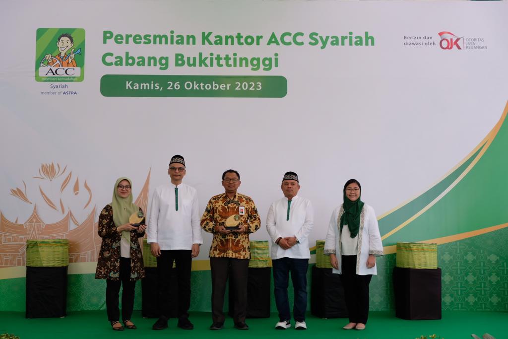 Acara peresmikn Kantor ACC Syariah kedua di Kota Bukittinggi, Sumatra Barat (Sumbar) pada  Kamis (26/10).