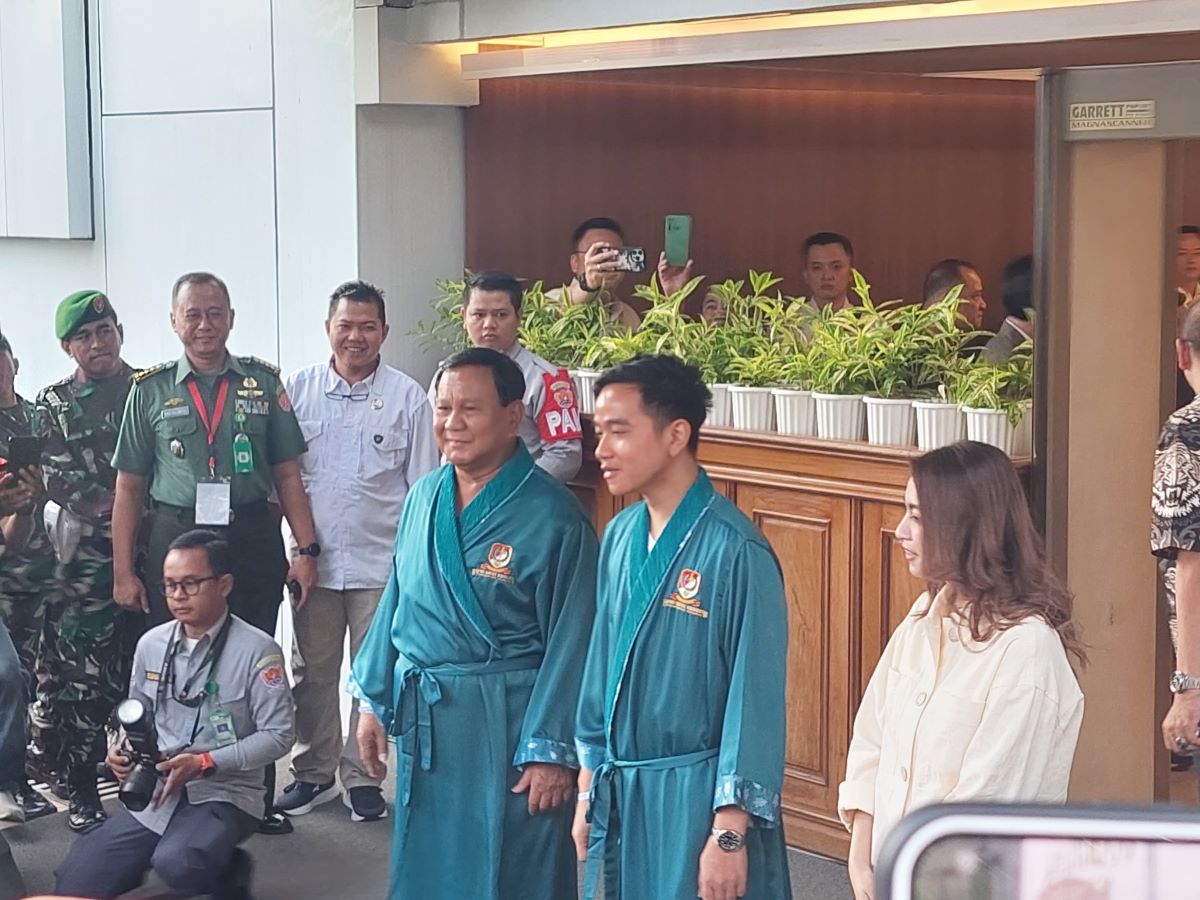 Prabowo Subianto dan Gibran Rakabuming Raka menjalani tes kesehatan di RSPAD Gatot Subroto.