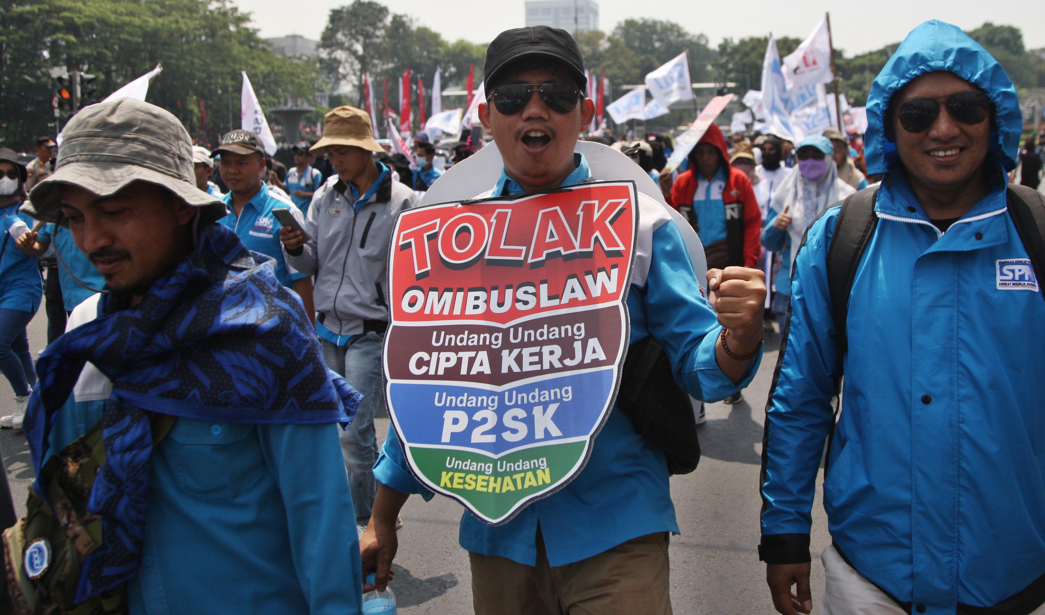 Masa buruh penolak UU Ciptaker