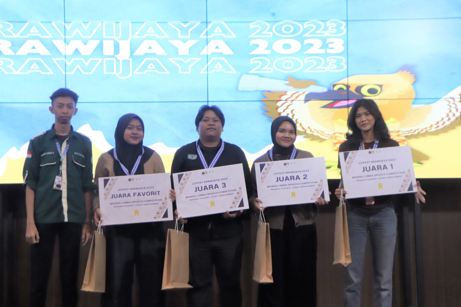 Tays Bakers (TAYS), produsen makanan ringan, turut mendukung pelaksaan Literasi Festival Universitas Brawijaya 2023 (LitFest 2023).   