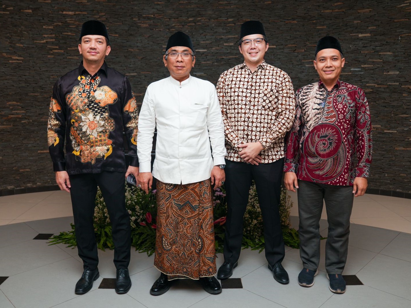 Program Santri Ekspor digagas Pengurus Besar Nahdatul Ulama (PBNU) bersama dengan Shopee Barokah. 