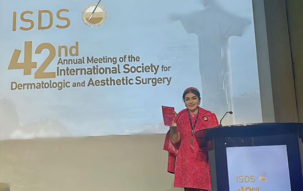 Prof. dr. Deby Vinski menjadi pembicara pada Kongress ISDS (International Society for Dermatologic Surgery) WOCPM session di Brasil.