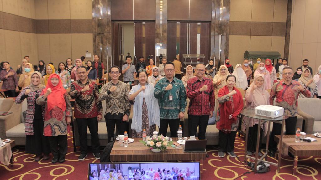 Literasi Digital Kepada Konsil Tenaga Kesehatan Indonesia Seri 2 di Bekasi, Jawa Barat.