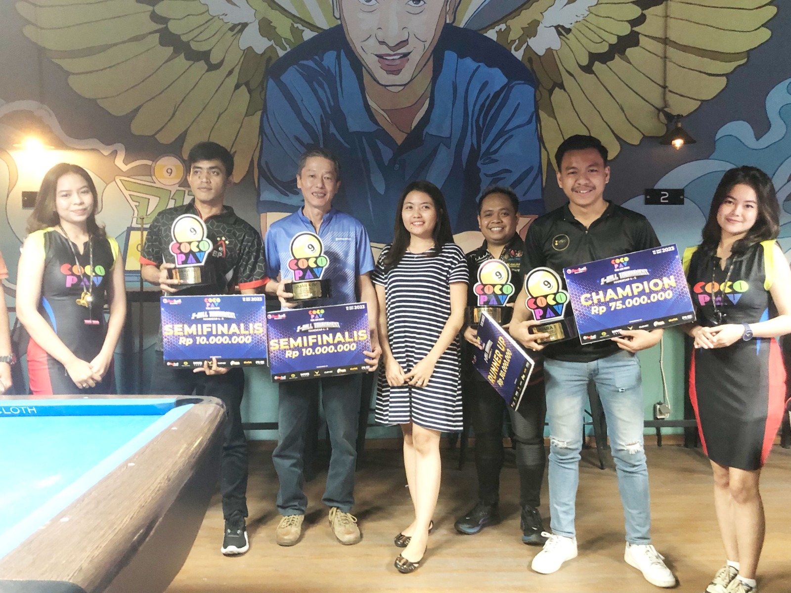 Para pemenang turnamen biliar 9 bola yang digelar Redball Billiard BSD bersama Coco Pav, 5-10 Oktober.