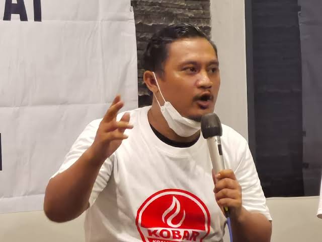 Ppendiri Kobar, Arnold Panjaitan