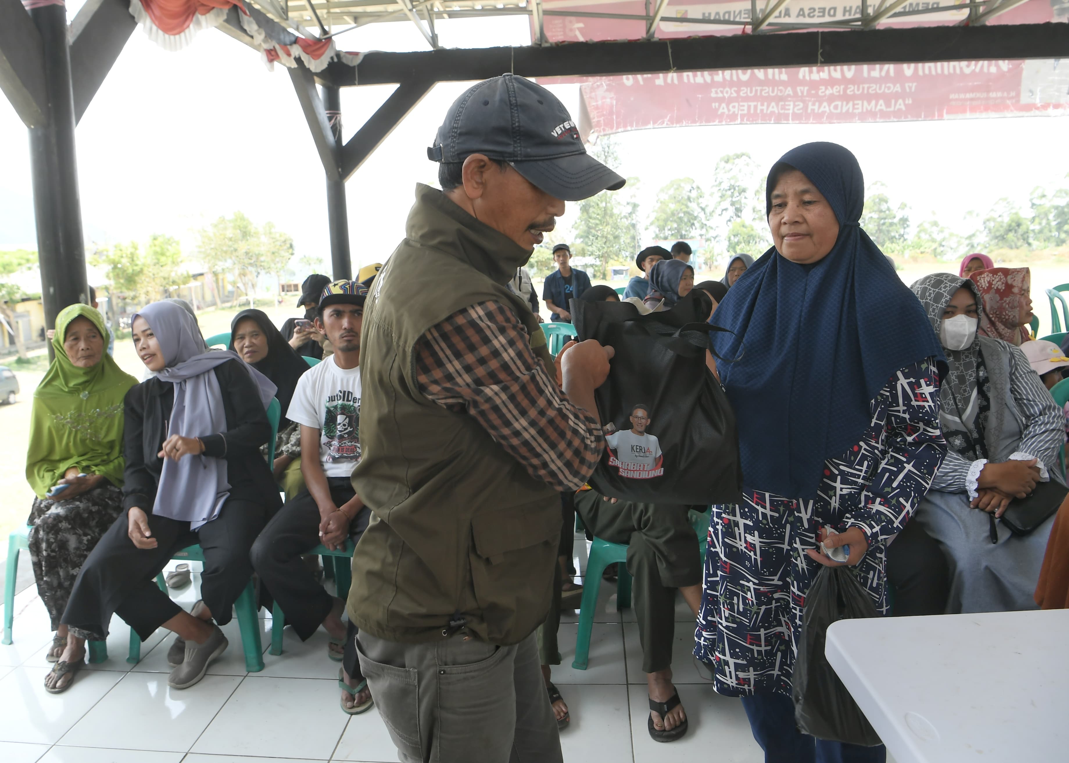 Bazar Sembako murah di Ciwidey, Kabupaten Bandung, Jawa barat