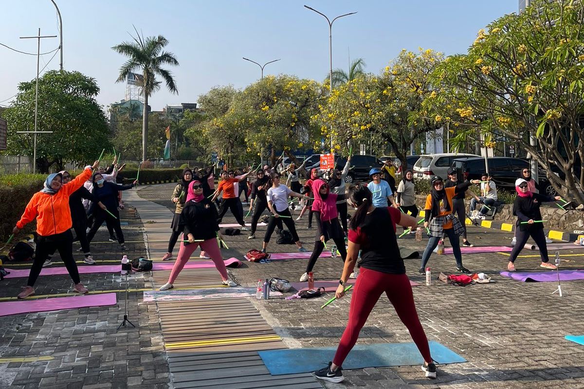 Blicicil berkolaborasi denganh Atria Furniture menggaungkan olahraga poundfit untuk mempromosikan gaya hidup sehat di masyarakat.