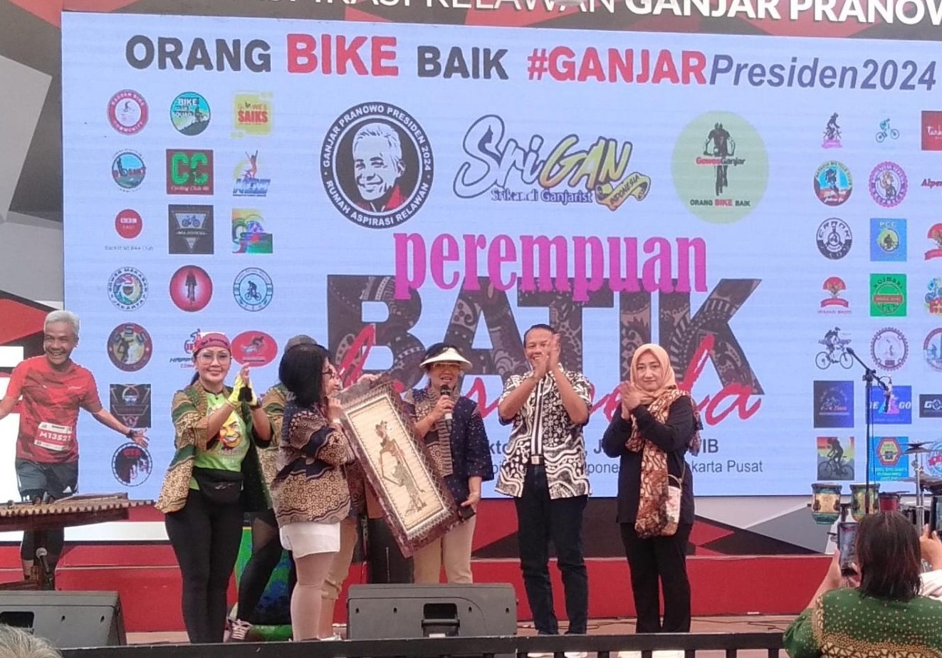 Mantan KSAU dan Jajaran relawan Ganjar Pranowo. 