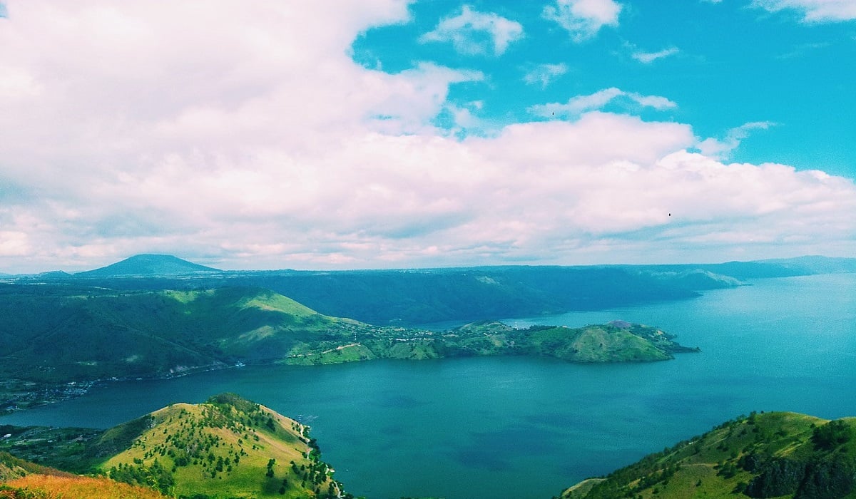 Ilustrasi lagu daerah Sumatera Utara