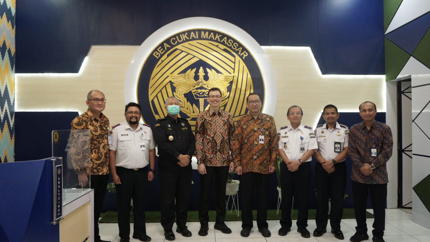 Pelabuhan Makassar berhasil menjadi zona integritas dan meraih predikat Wilayah Bebas dari Korupsi (WBK).