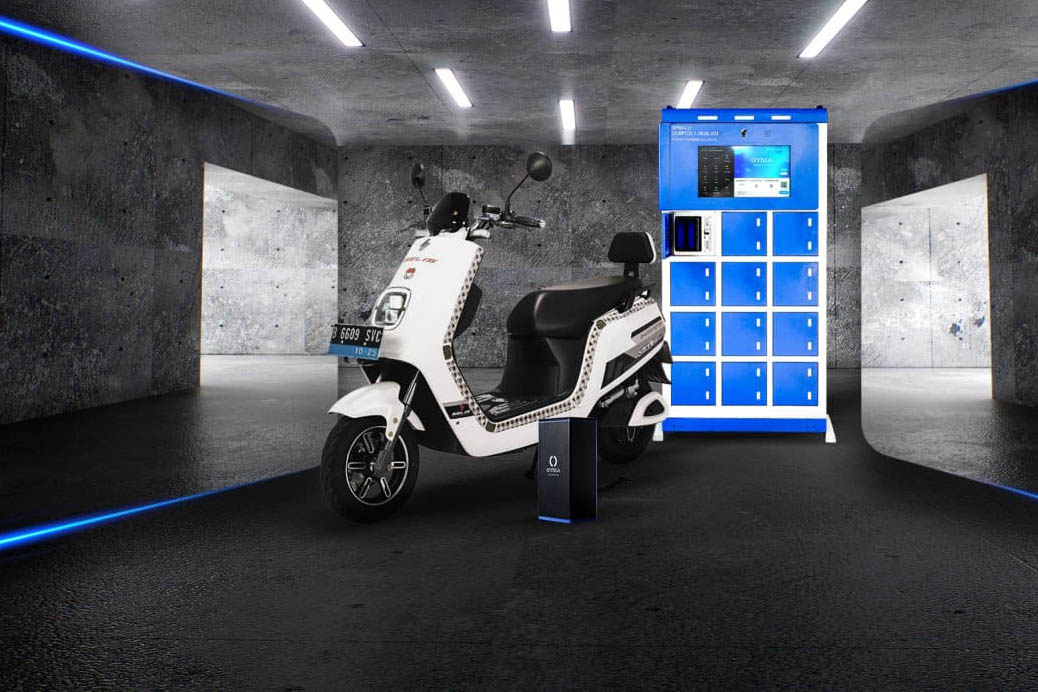 Motor listrik Selis dengan baterai yang diproduksi Oyika.