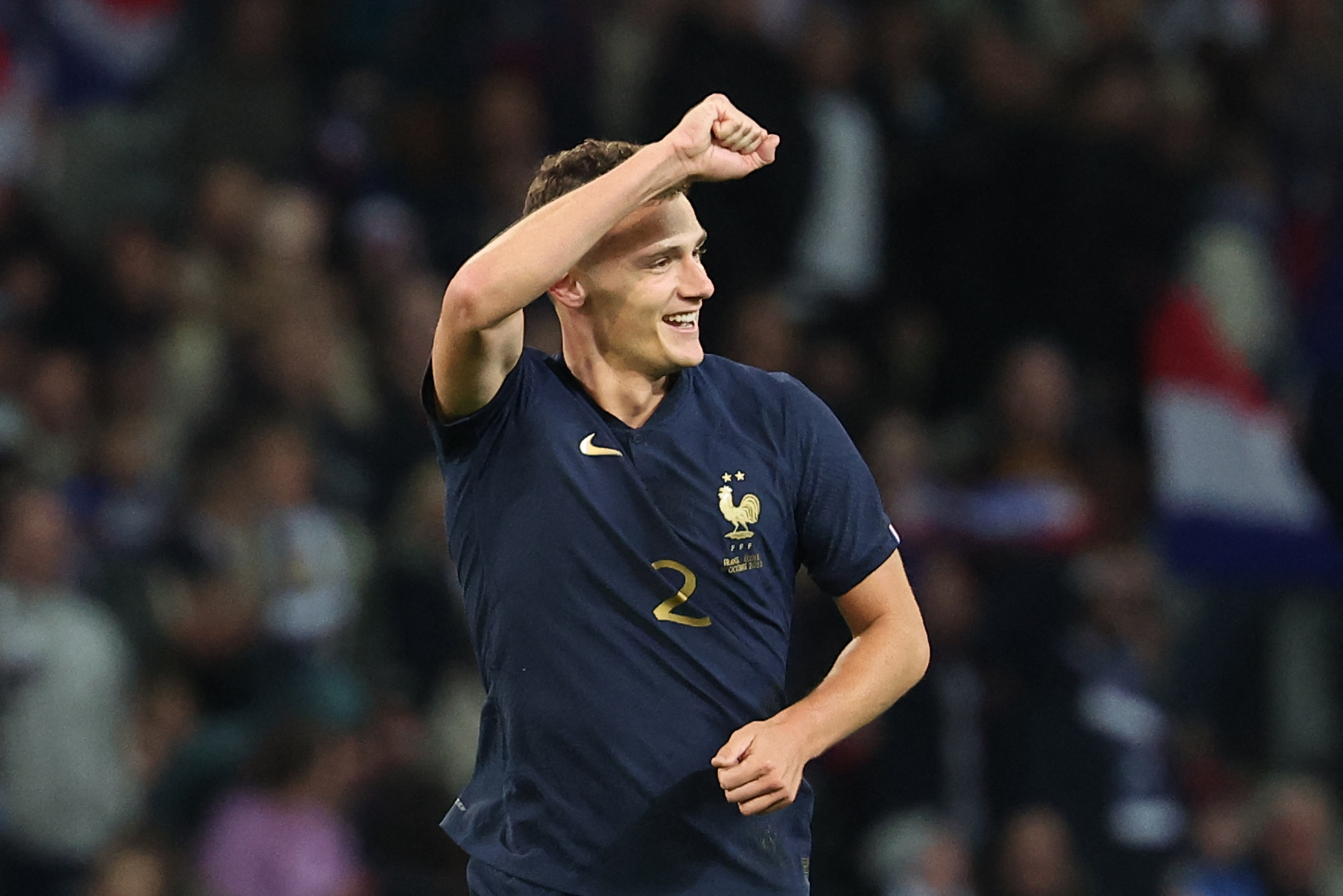 Bek Prancis Benjamin Pavard melakukan selebrasi usai menjebol gawang Skotlandia di laga persahabatan.
