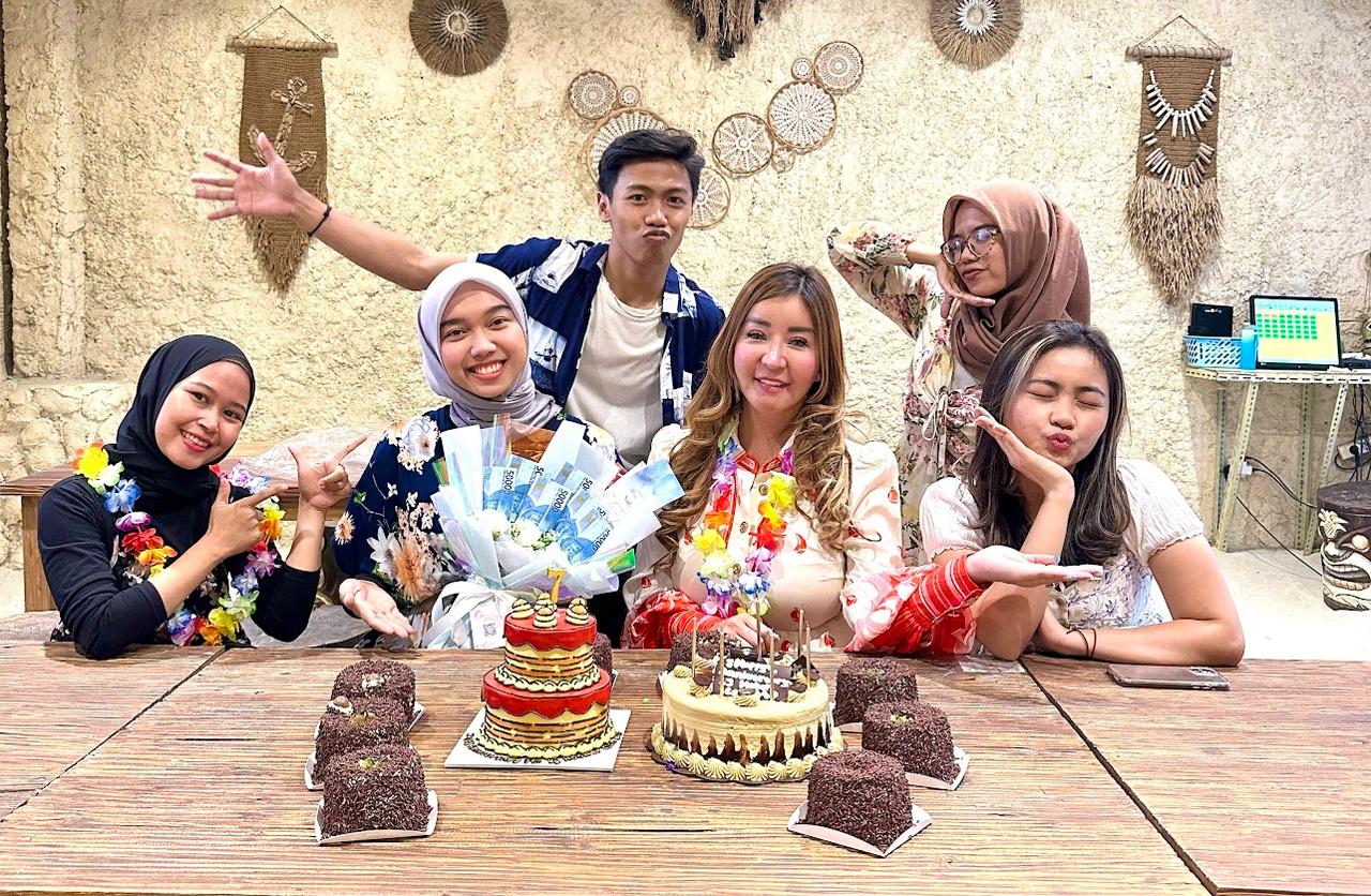 Perayaan HUT Ke-7 LJ Hooker Icon BSD