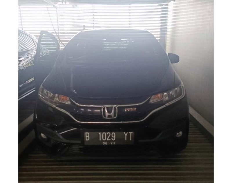 Mobil Honda Jazz milik mantan pejabat ditjen pajak akan dilelang KPK.