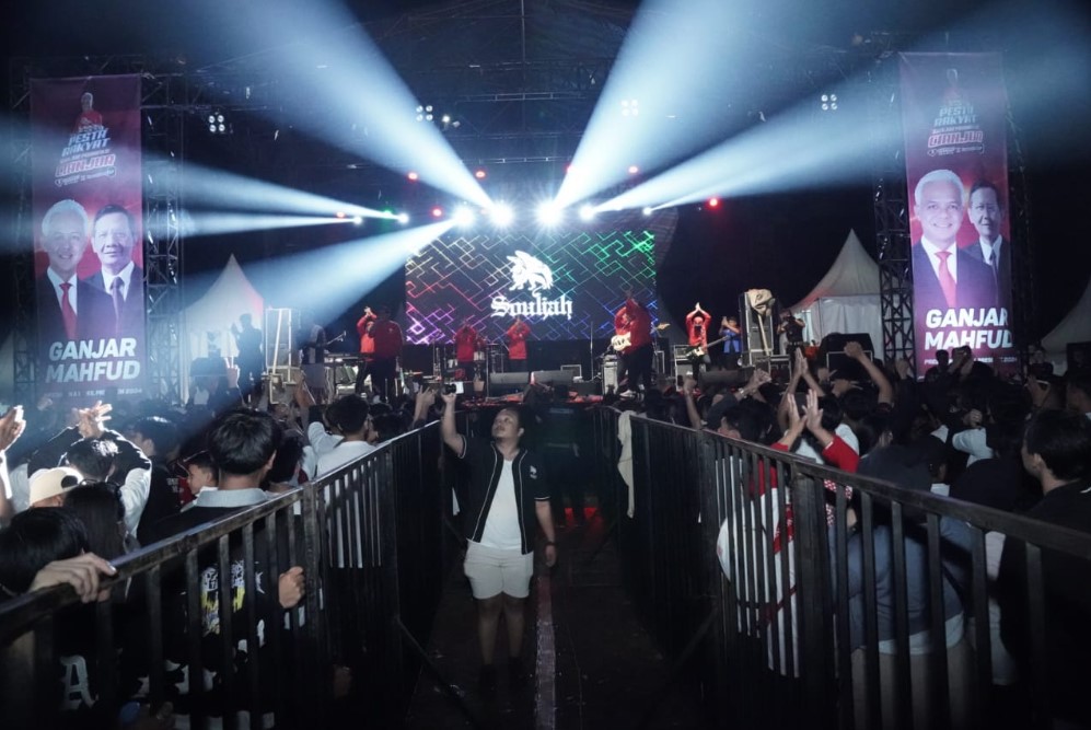 Pesta Rakyat Ganjar Guncang Taman Prawatasari Cianjur