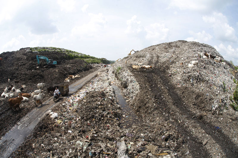 Ilustrasi - Ekonomi sirkular bisa memberikan kehidupan kedua bagi plastik kemasan bekas pakai hingga memberikan lapangan kerja.