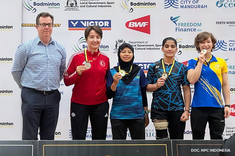 Sesi foto juara Western Australia Parabadminton International 2023.