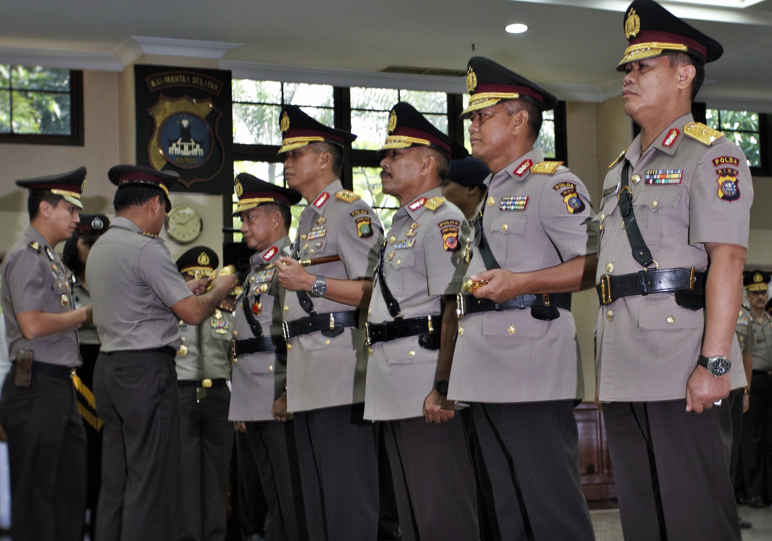 Ilustrasi prosesi serah jabatan di linkungan Polri.