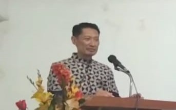 Mardigu Wowiek Prasantyo memberi penjelasan tentang pembangunan berbasis desa.