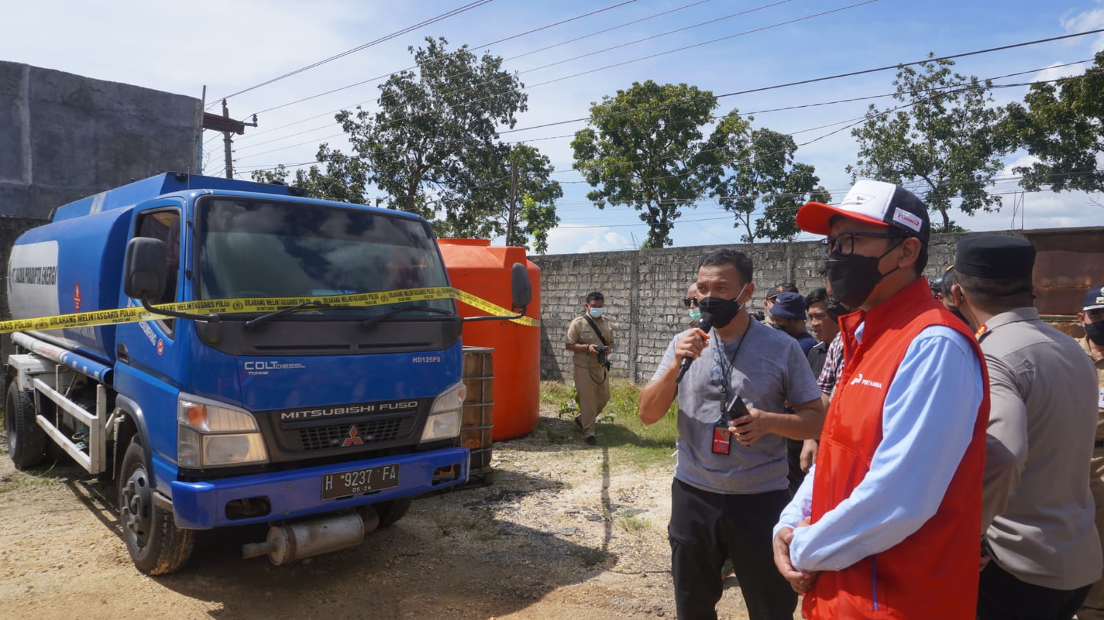 Polisi mengungkap kasus penyalahgunaan BBM Subsidi