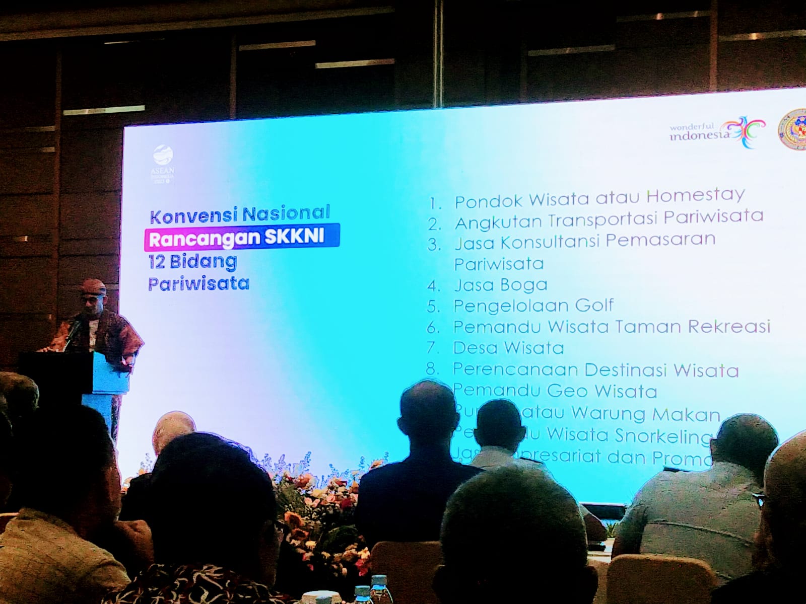 Konvensi Nasional Rancangan SKKNI yang digelar secara hibrid pada Selasa (24/10).