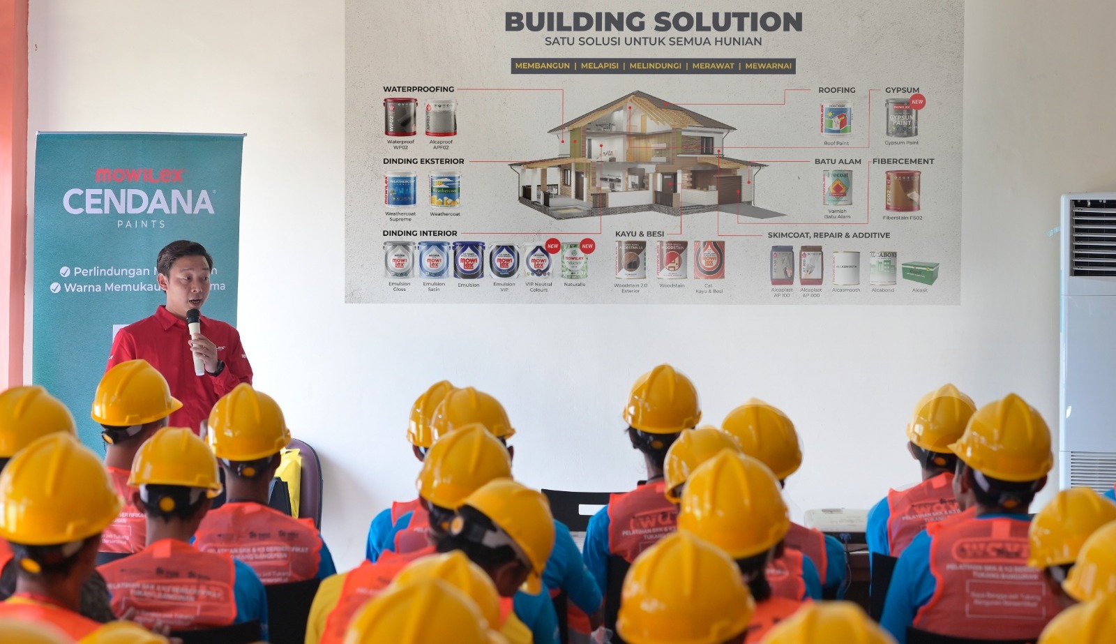 Kegiatan program pelatihan dan sertifikasi tukang yang diadakan BLK Dinasker Kabupaten Tangerang, 