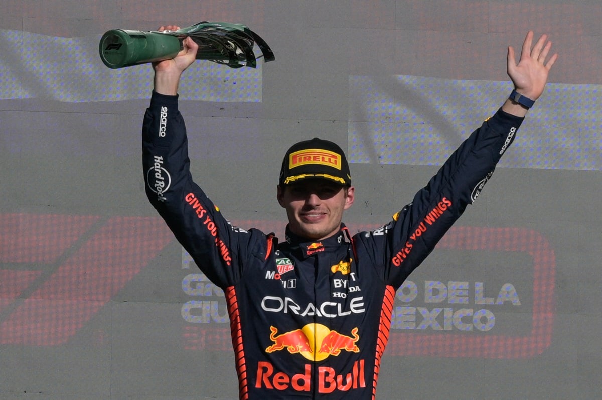 Pembalap Red Bull Max Verstappen usai menjadi juara di GP Meksiko