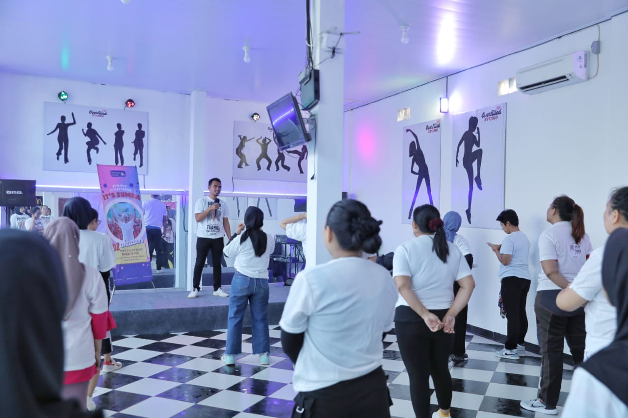 Senam zumba yang digelar Crivisaya Ganjar di Lampung Selatan