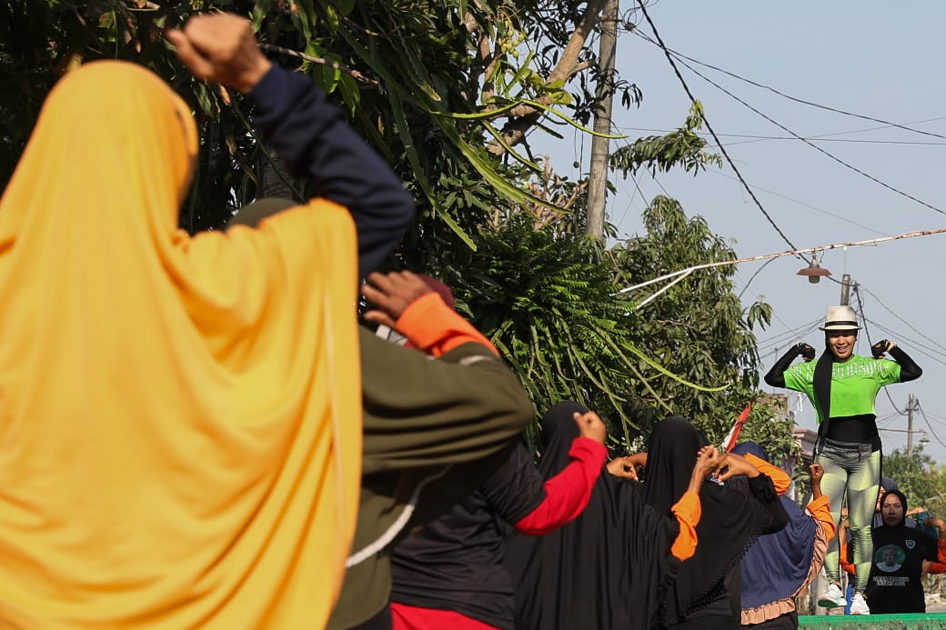 Senam bersama yang digelar Kowarteg Indonesia di Lamongan, Jatim