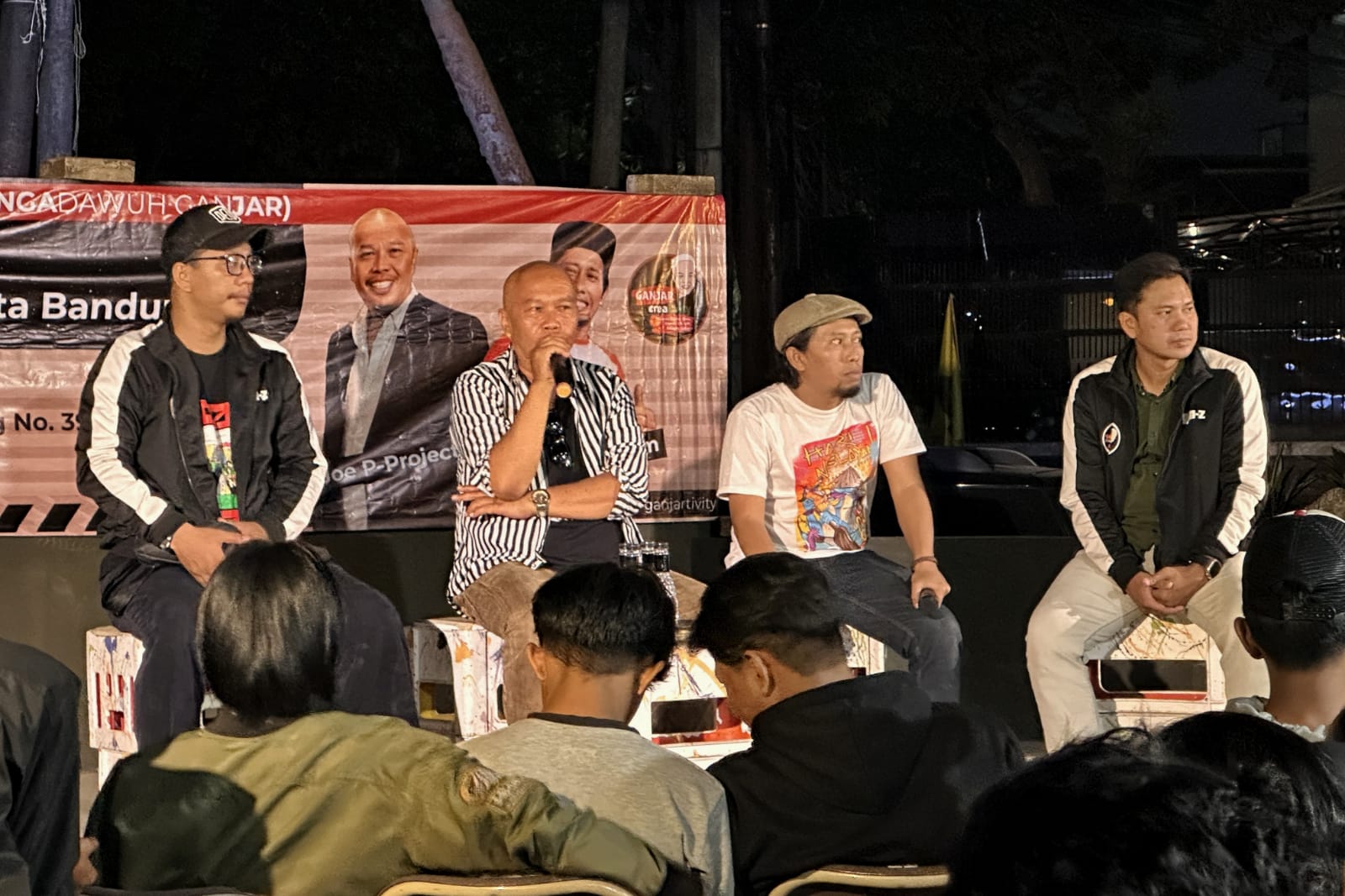 Diskusi mengenai seni dan budaya di Kota Bandung