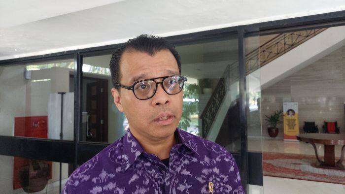 GUBERNUR Lembaga Pertahanan Nasional (Lemhanas) Andi Widjajanto