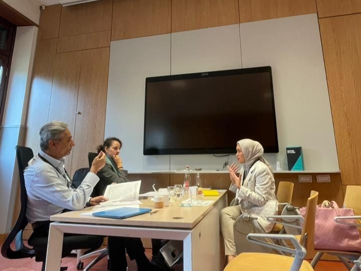 CEO Buttonscarves Linda Anggrea saat proses penjurian Endeavor Entrepreneur