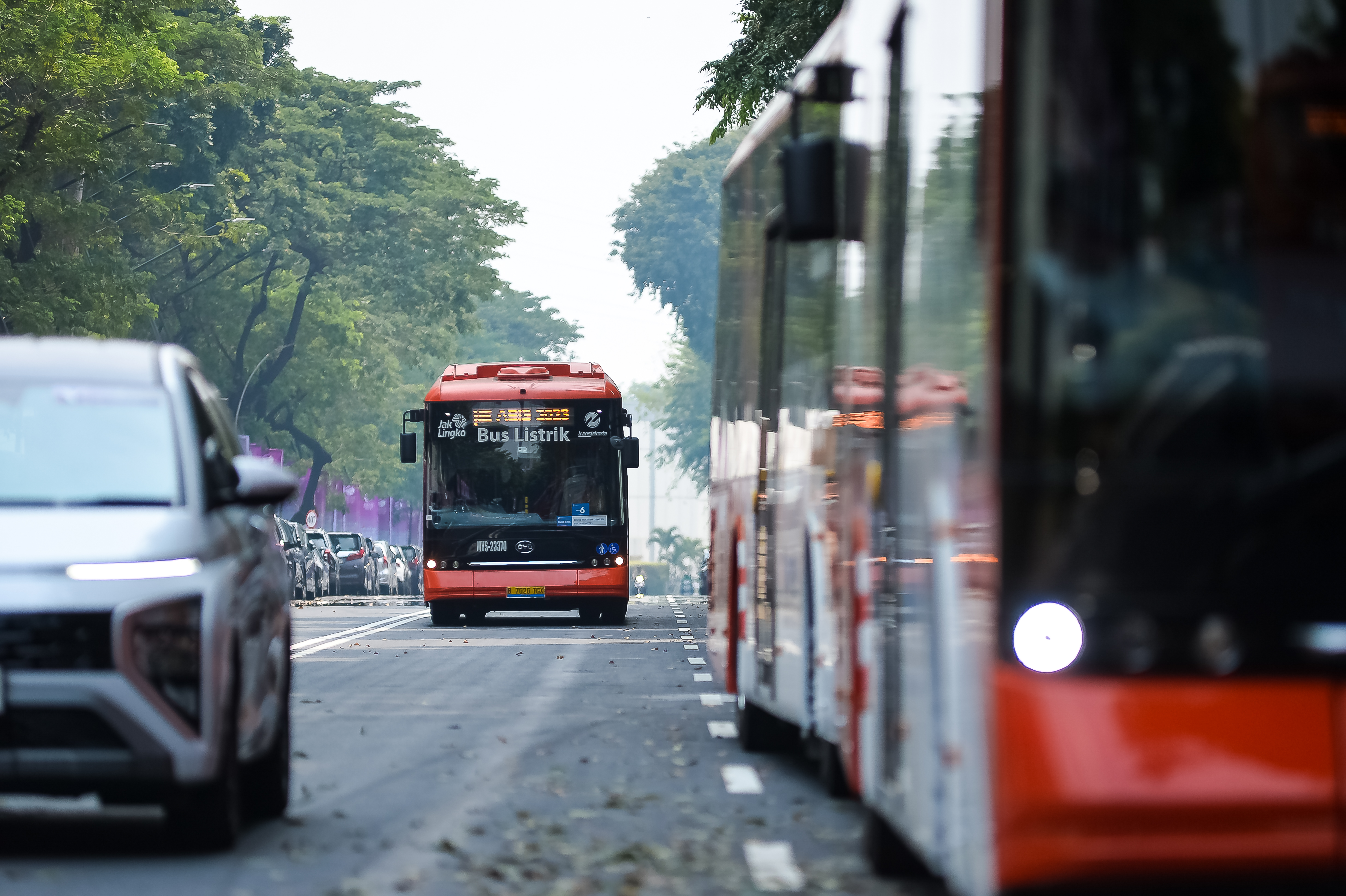 Sektor transportasi memiliki peran penting dalam menunjang kemajuan perekonomian dalam negeri