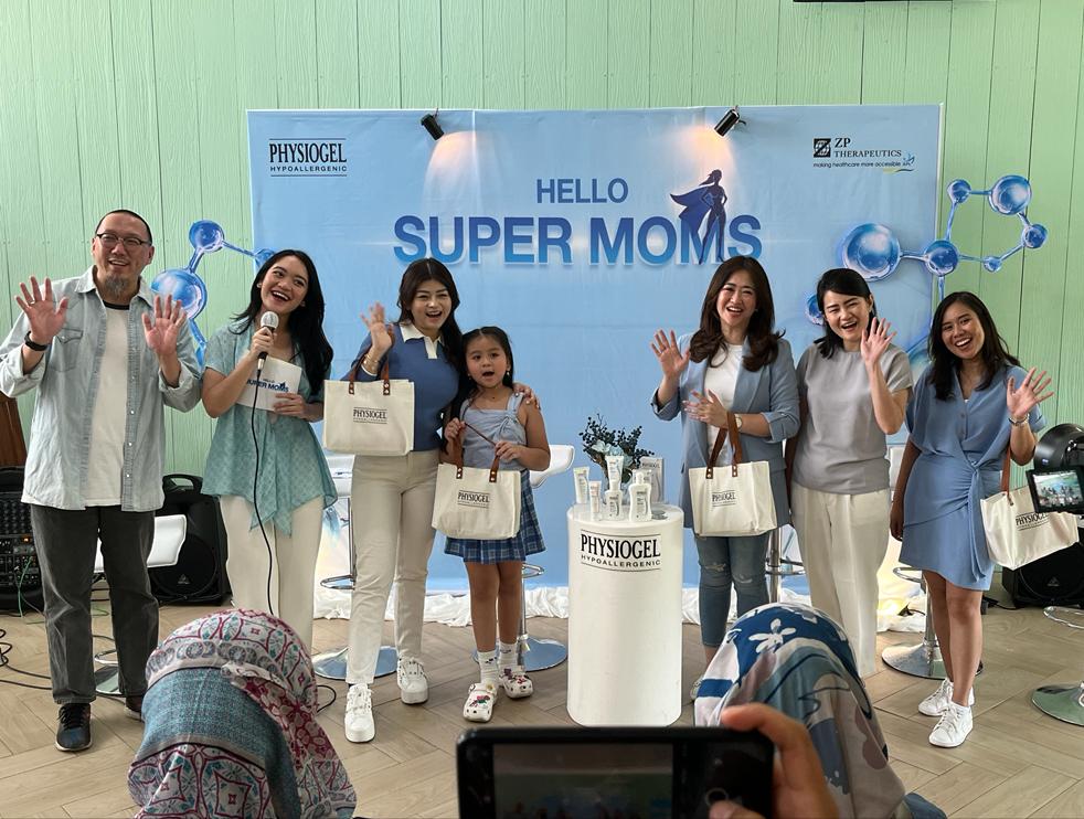 Physiogel menggelar acara ‘Hello Supermoms – The Happy Skin Talk: The Secret to Mom & Kid Happiness’  digelar di Playparq, Jakarta.