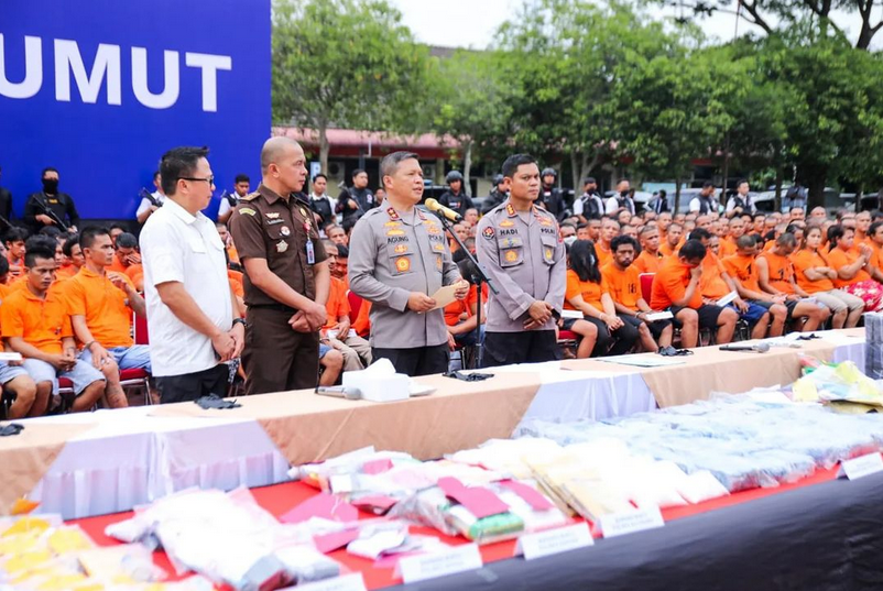Kapolda Sumut Irjen Pol Agung Setya Imam Effendi saat konferensi pers di Polda Sumut, Rabu (4/10).