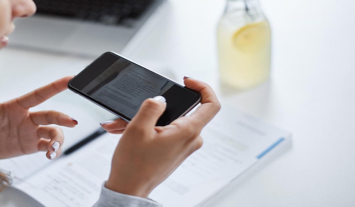 Ilustrasi aplikasi scan foto